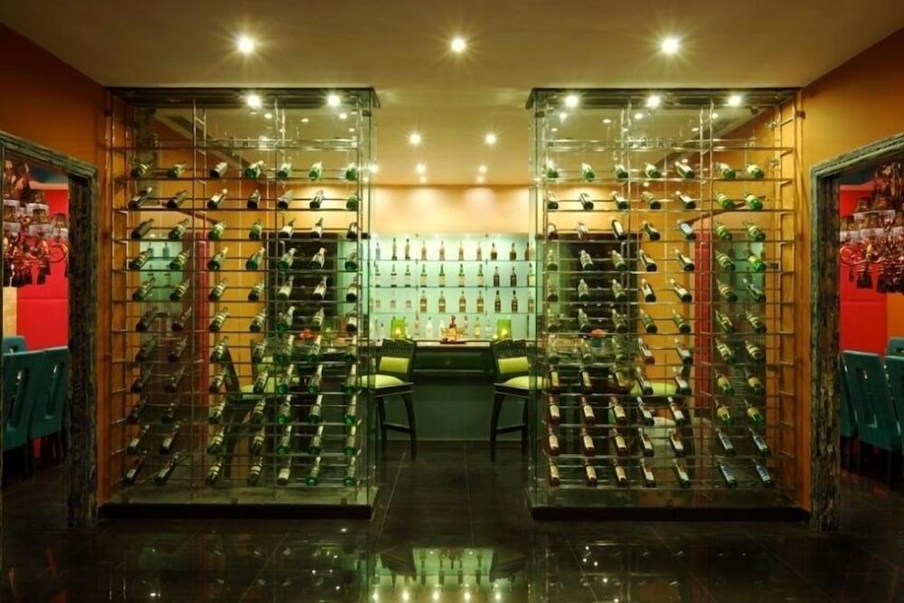 Tuli Imperial Hotel Нагпур Екстериор снимка
