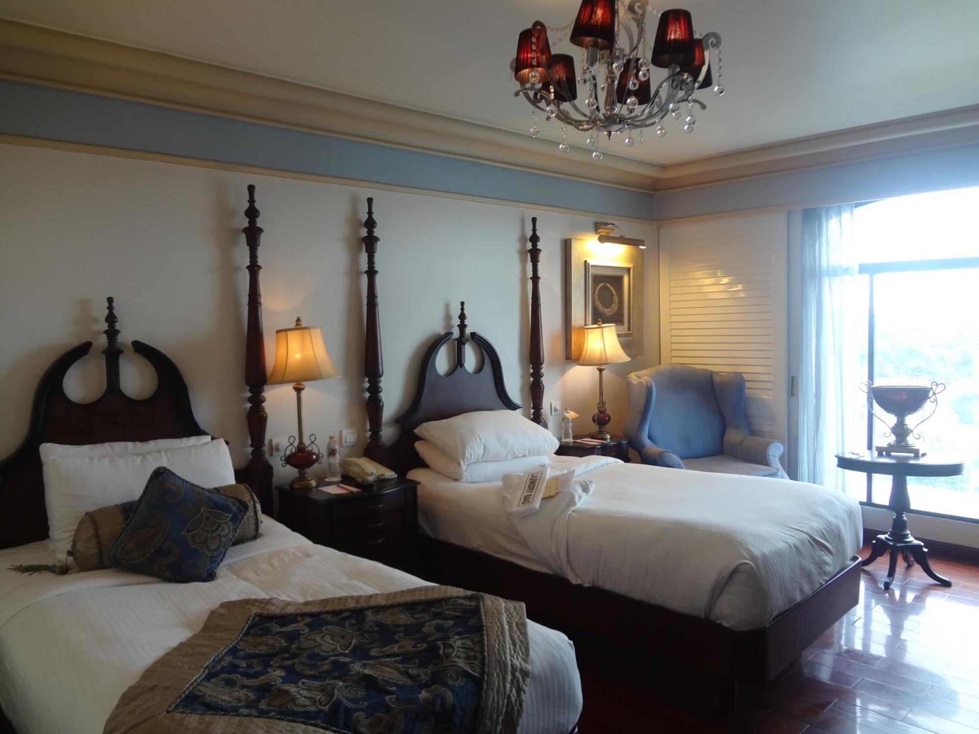 Tuli Imperial Hotel Нагпур Екстериор снимка