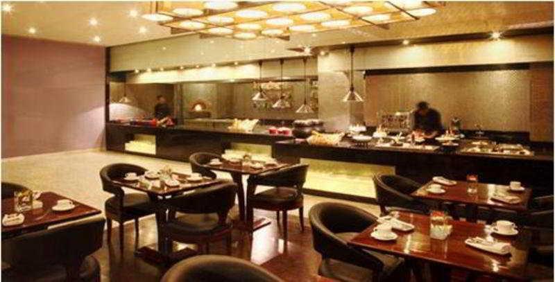 Tuli Imperial Hotel Нагпур Екстериор снимка