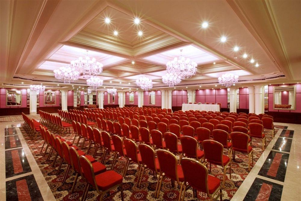 Tuli Imperial Hotel Нагпур Екстериор снимка