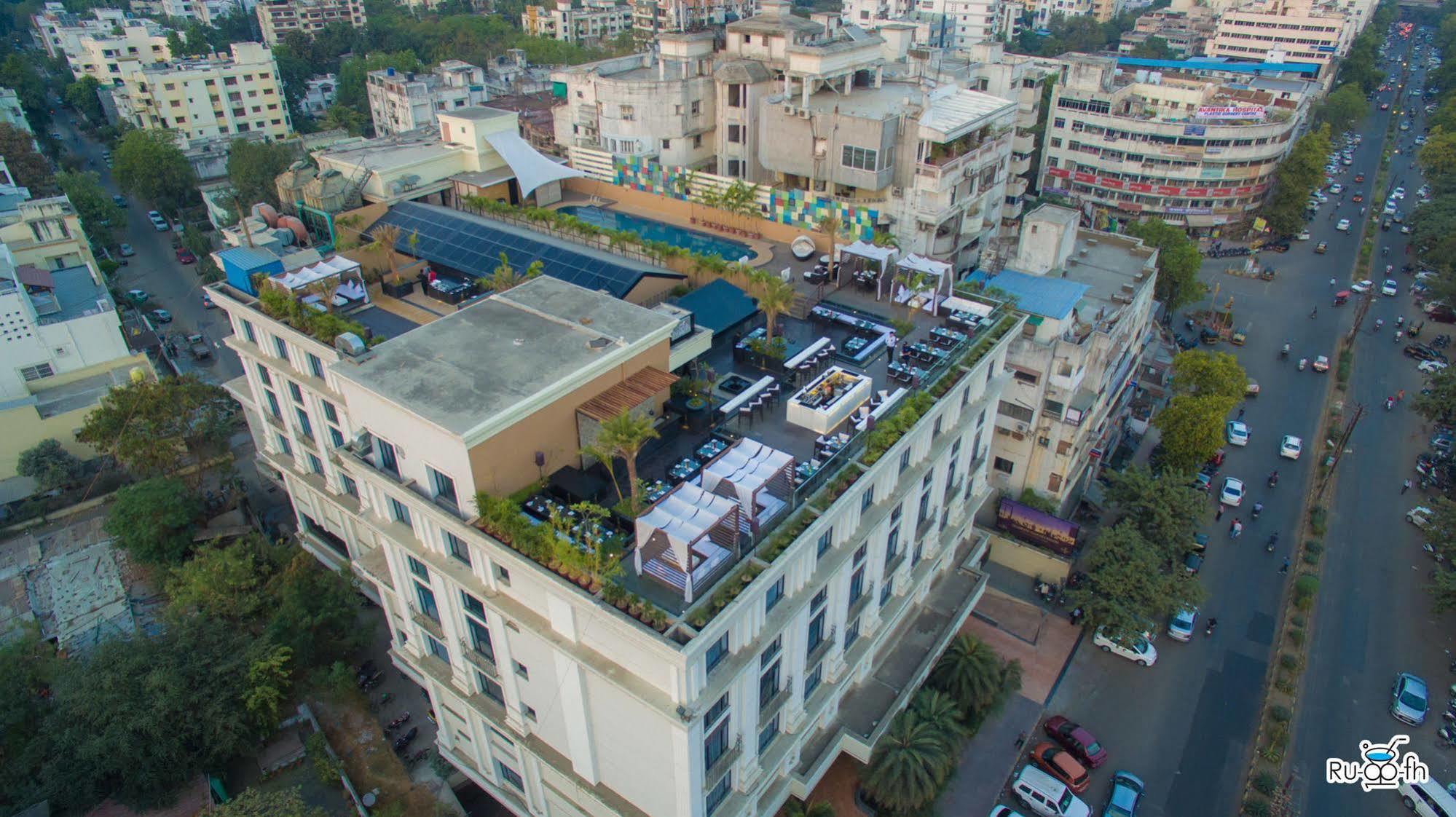 Tuli Imperial Hotel Нагпур Екстериор снимка
